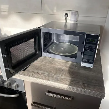 Sali - Am Ziegelhof Komplett Saniert, Grosse Terrasse, Schnelles Wlan, Streaming Apartment *